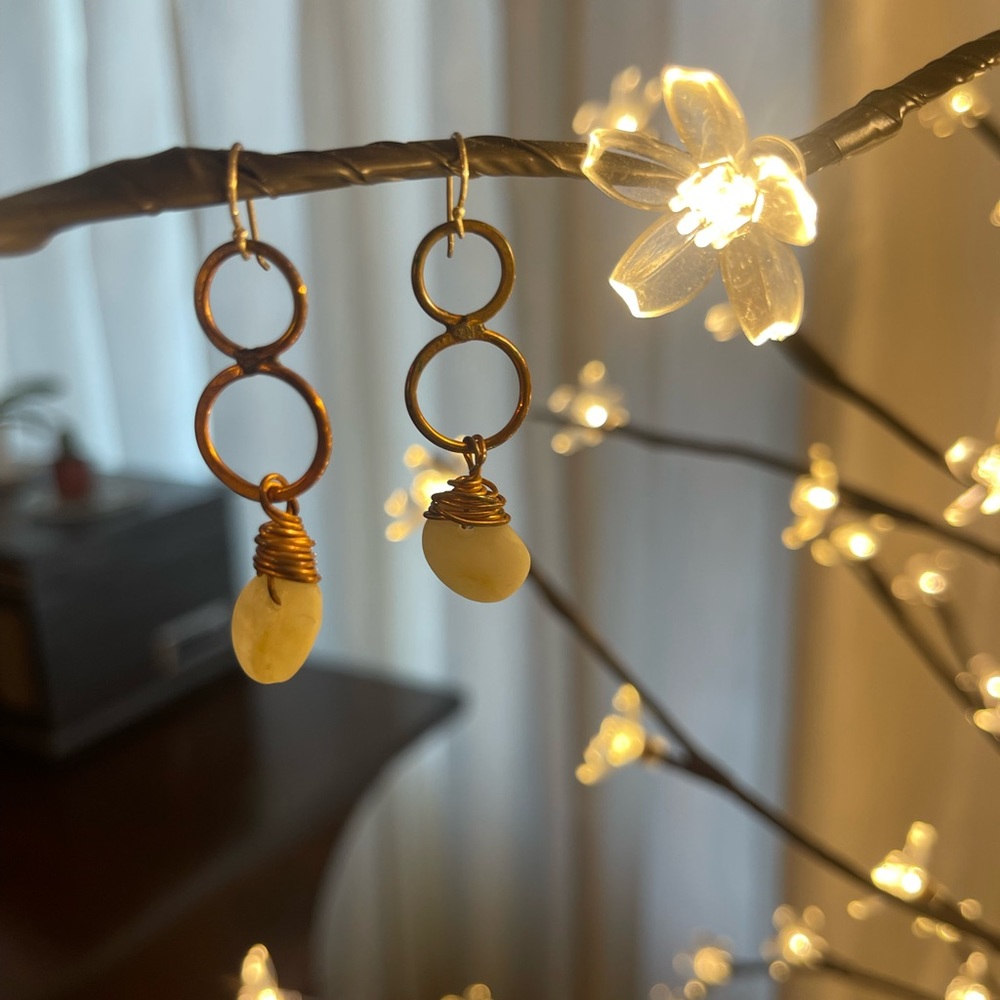 Handmade copper wire Amber and sea quartz necklace and earrings